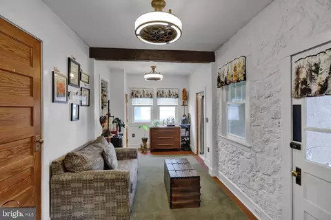 Entry Way - 128 E Walnut St, Shillington, PA 19607 photo 6 of 10