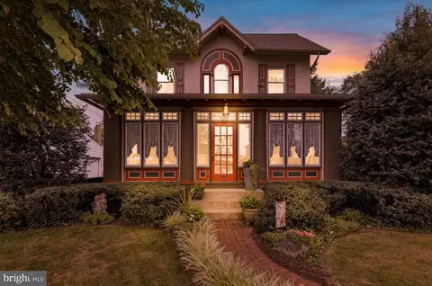 128 E Walnut St, Shillington, PA 19607