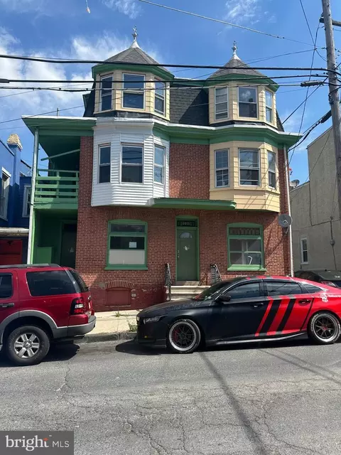1011 Douglass St, Reading, PA 19604