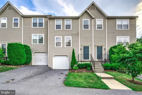12 Cranberry Rdg # -2, Reading, PA 19606