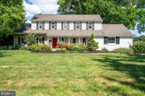 1703 Golf Rd, Reading, PA 19601