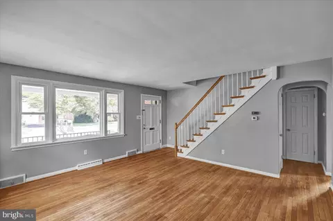 8 Valley Rd, Reading, PA 19610 photo 2