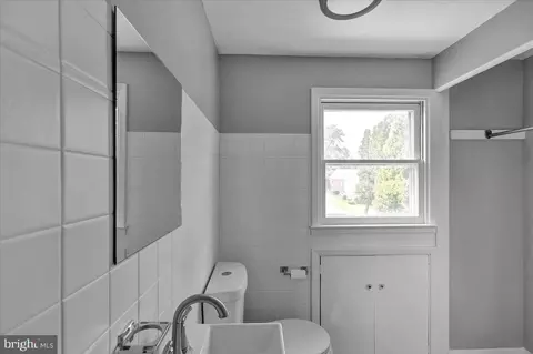 8 Valley Rd, Reading, PA 19610 photo 17