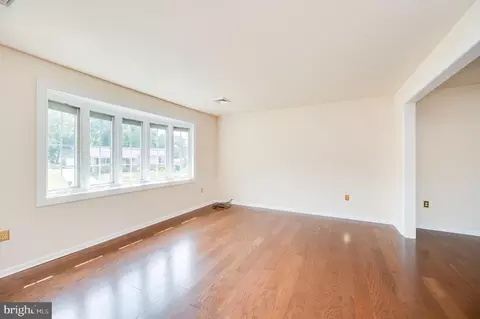 709 Tamarack Trl, Reading, PA 19607 photo 5