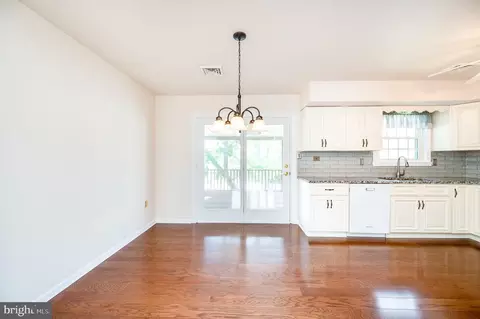 709 Tamarack Trl, Reading, PA 19607 photo 6
