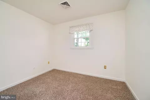 709 Tamarack Trl, Reading, PA 19607 photo 16