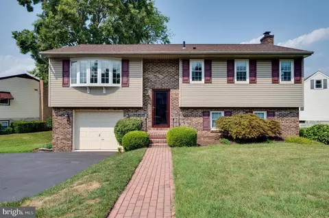 709 Tamarack Trl, Reading, PA 19607