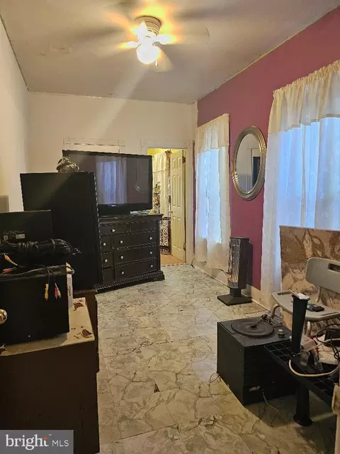 247 Pear St, Reading, PA 19601 photo 7