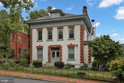 1500 Mineral Spring Rd, Reading, PA 19602