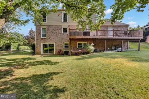 Exterior - 42 Par Dr, Reading, PA 19607 photo 4 of 10