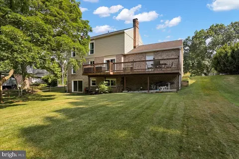 Exterior - 42 Par Dr, Reading, PA 19607 photo 5 of 10