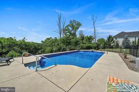 55 Linkside Ct, Reading, PA 19606 photo 36