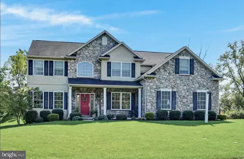 55 Linkside Ct, Reading, PA 19606