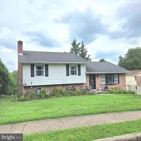 24 Craig Dr, Reading, PA 19606