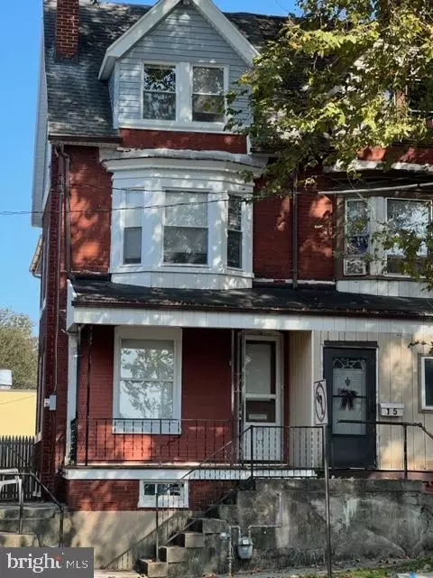 17 State Hill Rd, Reading, PA 19610