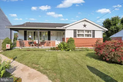 1439 Butter Ln, Reading, PA 19606