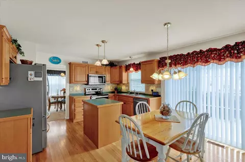 Kitchen - 25 Thymebrook Dr, Reading, PA 19606 photo 1 of 4
