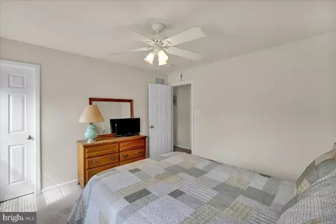 Bedroom - 25 Thymebrook Dr, Reading, PA 19606 photo 3 of 4