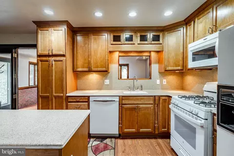 54 Locust Rd, Boyertown, PA 19512
