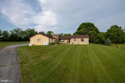 57 Shartlesville Rd, Bernville, PA 19506