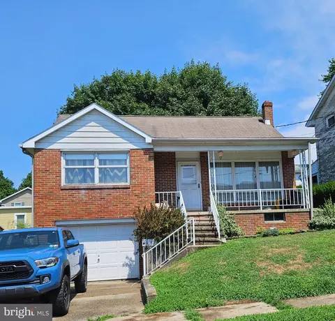 507 S 5th St, Hamburg, PA 19526