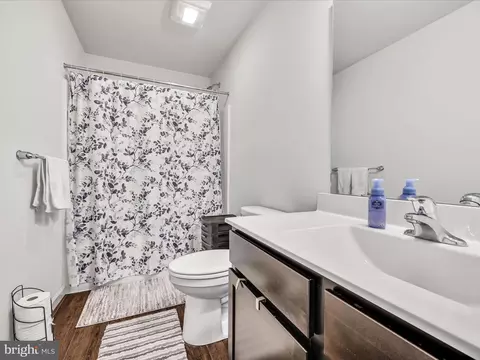 Bath - 1115 Ryebrook Rd, Sinking Spring, PA 19608 photo 1 of 2