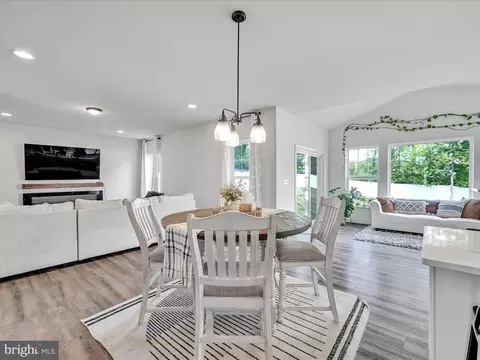 Dining - 1115 Ryebrook Rd, Sinking Spring, PA 19608 photo 1 of 3