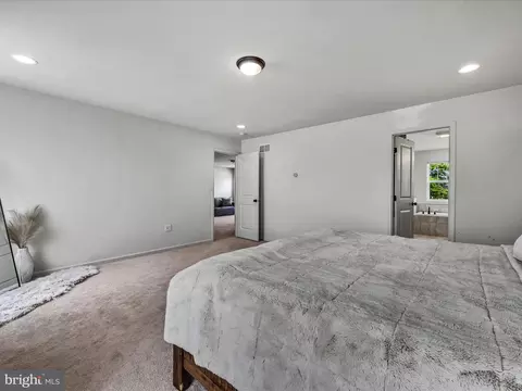 Bedroom - 1115 Ryebrook Rd, Sinking Spring, PA 19608 photo 2 of 8