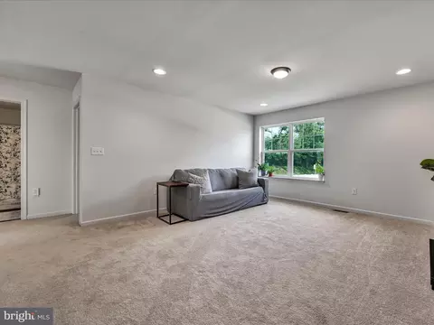 Entry Way - 1115 Ryebrook Rd, Sinking Spring, PA 19608 photo 5 of 6