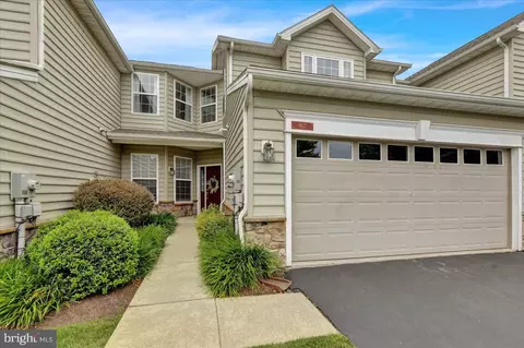 902 Ridgeview Dr, Morgantown, PA 19543