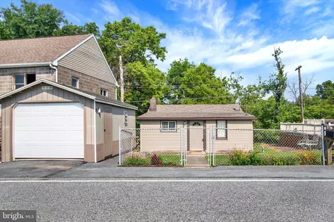 19 Berkley Park Rd, Reading, PA 19605