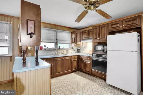 52 Clay Slate Rd, Oley, PA 19547 photo 9