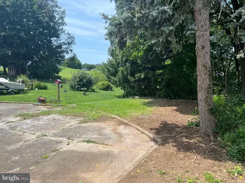 1045 Broadway Blvd, Reading, PA 19607 photo 4