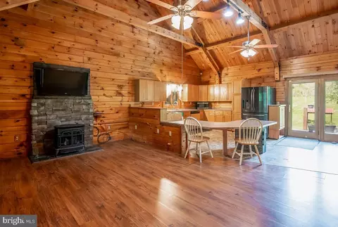 120 Lewis Rd, Reading, PA 19606