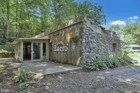 74 Turkey Rd, Kempton, PA 19529