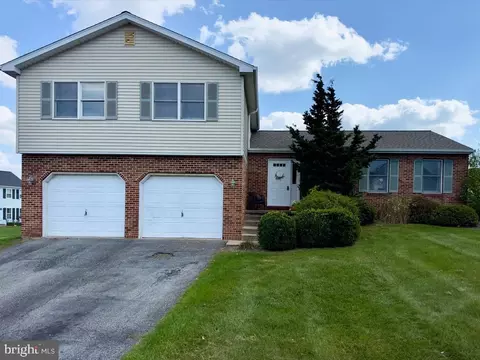 501 Deborah Dr, Reading, PA 19608