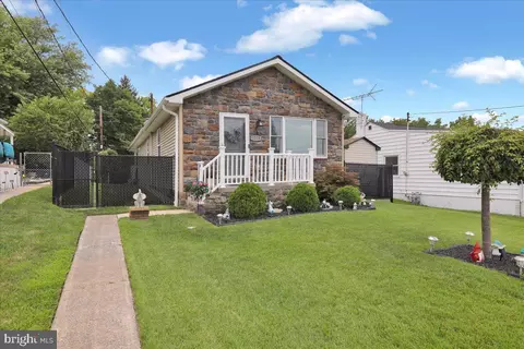 1519 Ridge Ave, Reading, PA 19607 photo 2