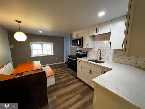 Kitchen - 1415 Wayne St, Reading, PA 19601 photo 2 of 2