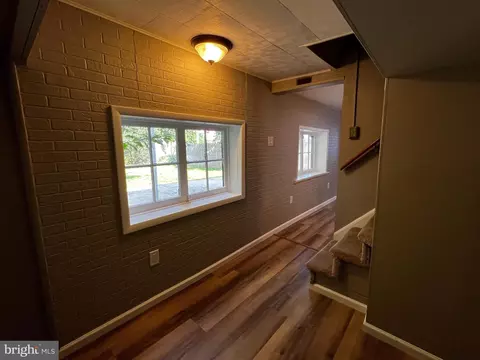 Entry Way - 1415 Wayne St, Reading, PA 19601 photo 1 of 1