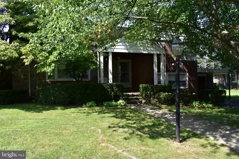 218 Mayer St, Reading, PA 19606 photo 2