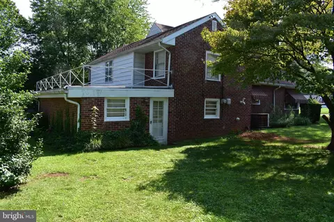 218 Mayer St, Reading, PA 19606 photo 4