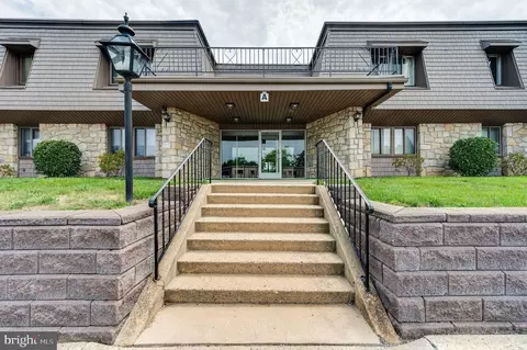1801 Cambridge Ave #A4, Wyomissing, PA 19610