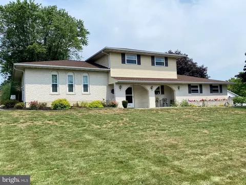 404 Raymond Ave, Hamburg, PA 19526