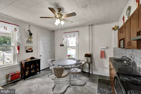 Entry Way - 1214 Pike St, Reading, PA 19604 photo 1 of 1