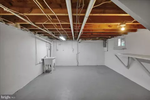 413 N Brobst St, Reading, PA 19607 photo 33