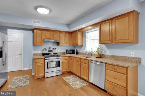 Kitchen - 239 Bainbridge Cr, Reading, PA 19608 photo 1 of 2