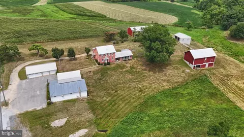 6 Airport Rd, Bethel, PA 19507