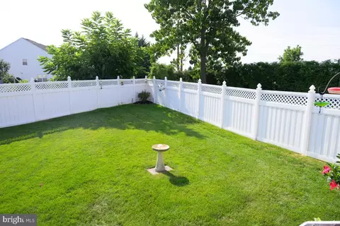 41 Michigan Dr, Reading, PA 19608 photo 7