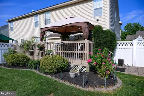 41 Michigan Dr, Reading, PA 19608 photo 5