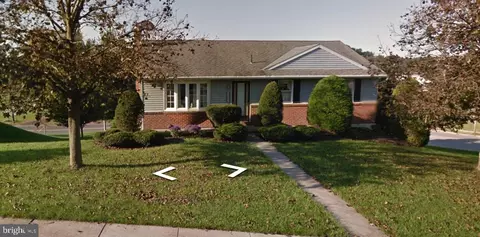 1700 Acorn Dr, Reading, PA 19608